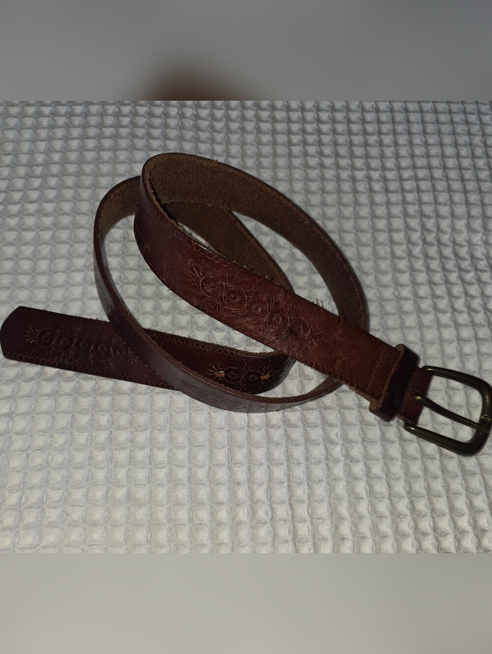 Vintage  Brown Embossed Leather Belt 36"
